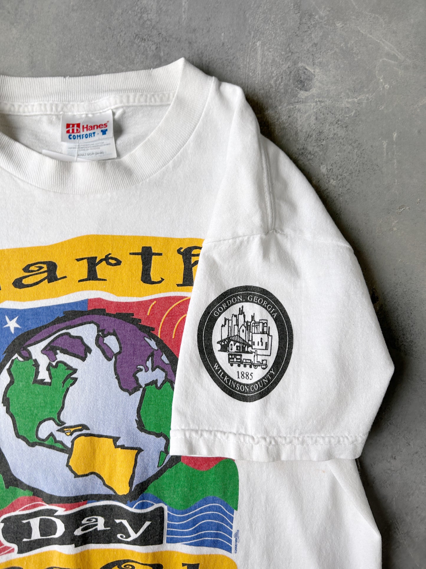 Earth Day T-Shirt '01 - Small