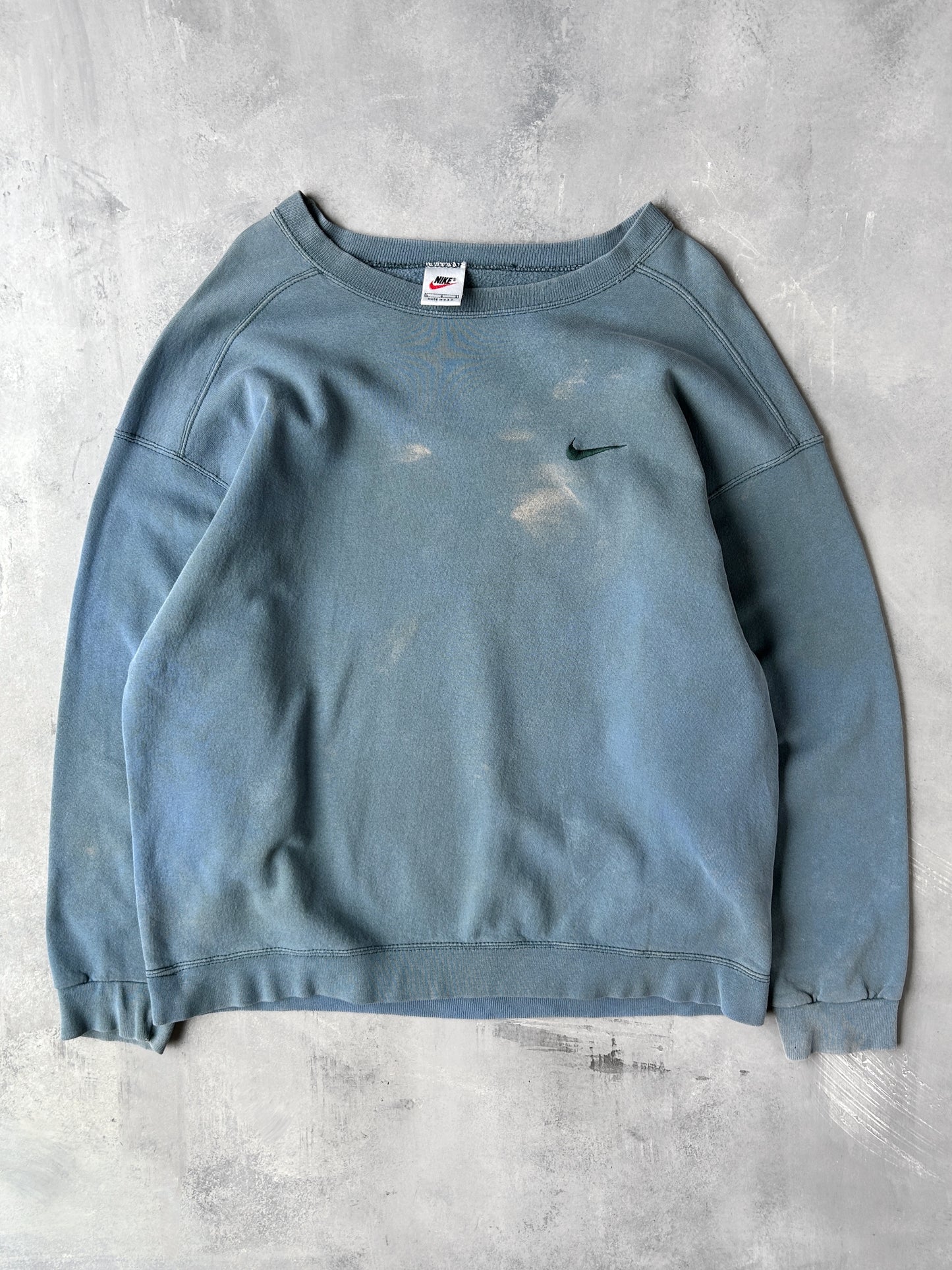 Distressed Nike Sweatshirt 90's - Large