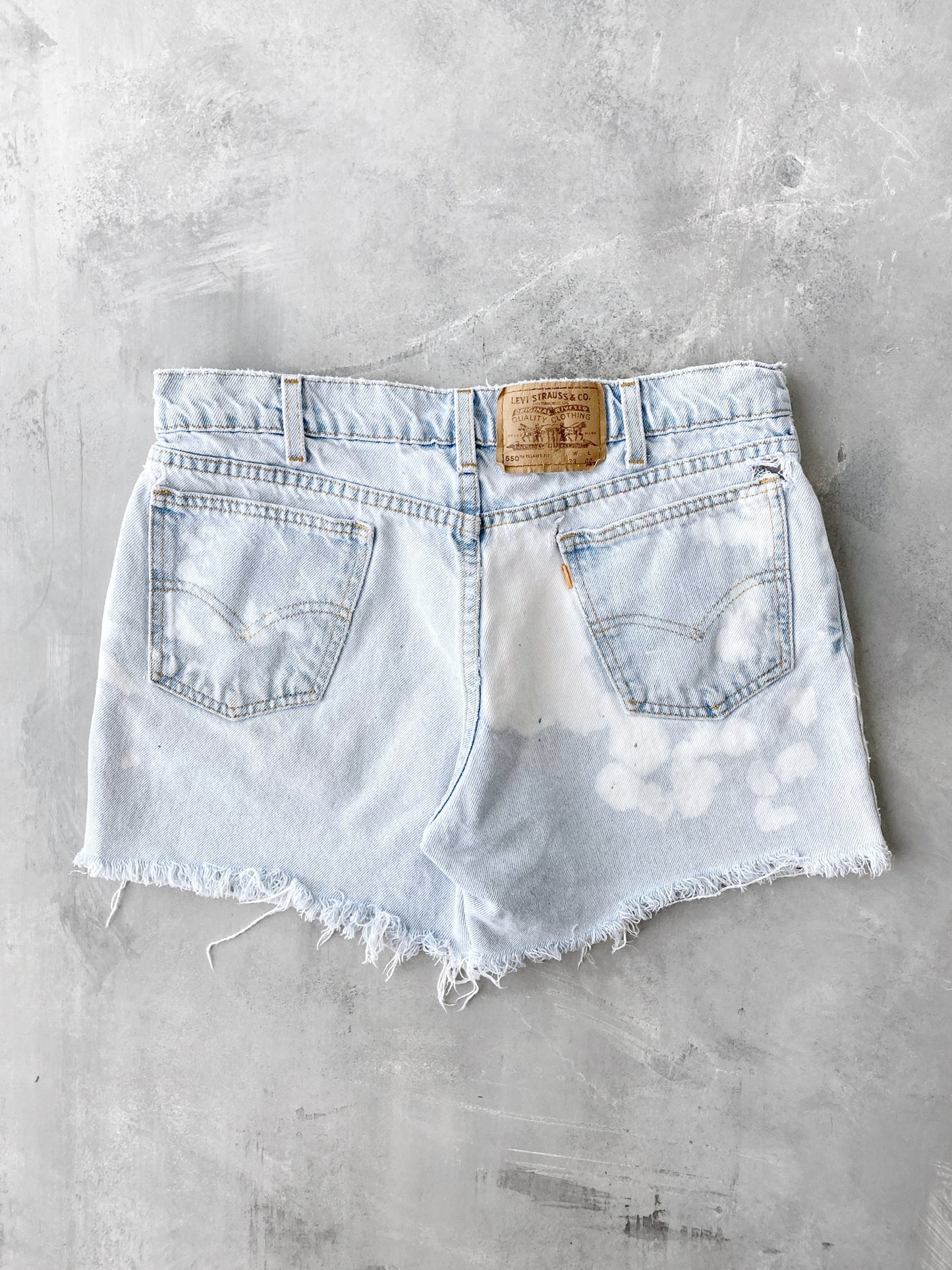 Levi's Bleached Cutoff Shorts 90s - 6-8