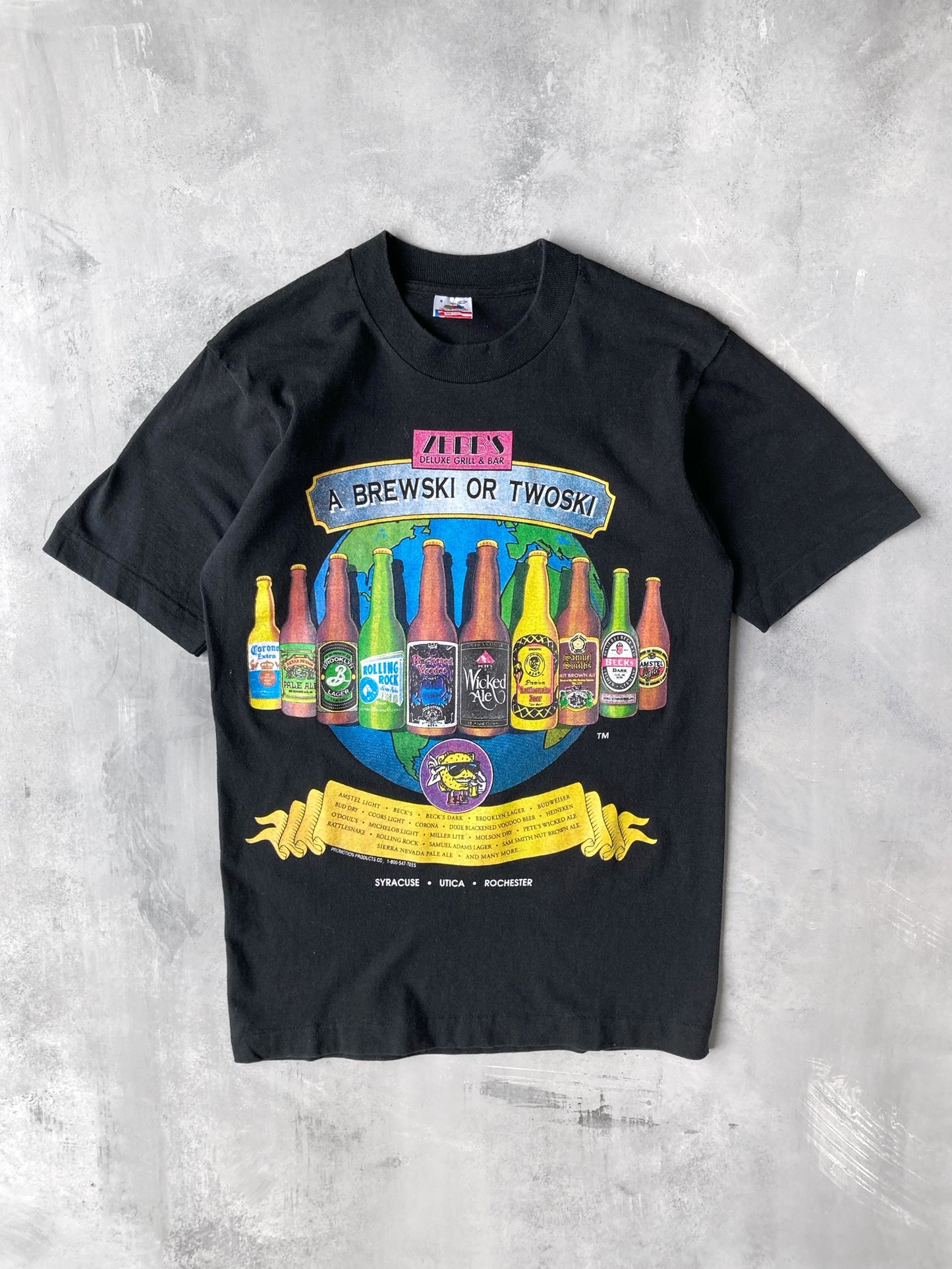 Zebb's Bar and Grill T-shirt 90's - Small