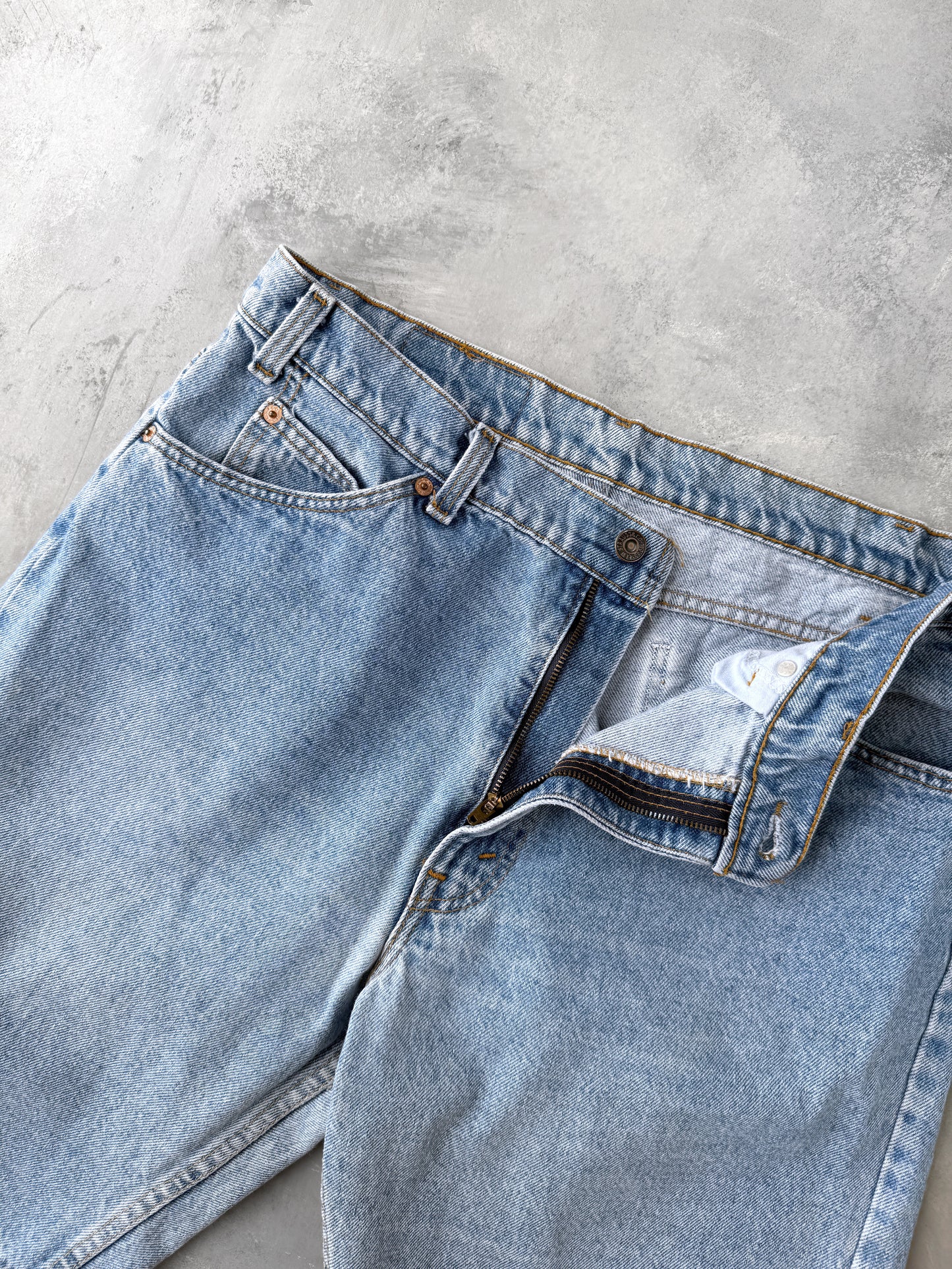 Light Blue Levi's Jorts 90's - 34