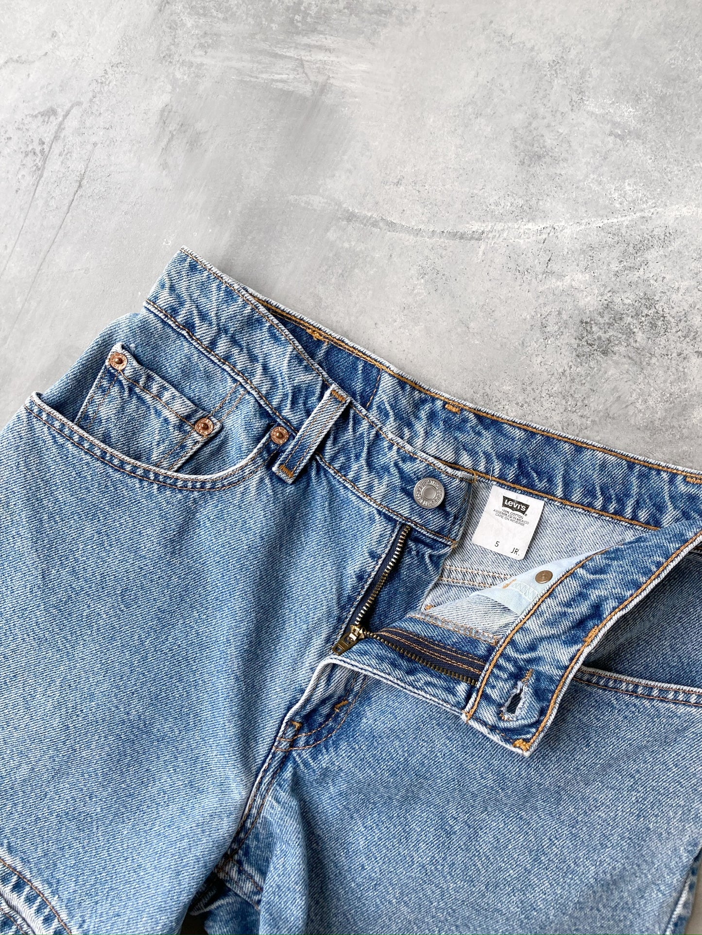 Levi's Jean Shorts 90's - 2-4