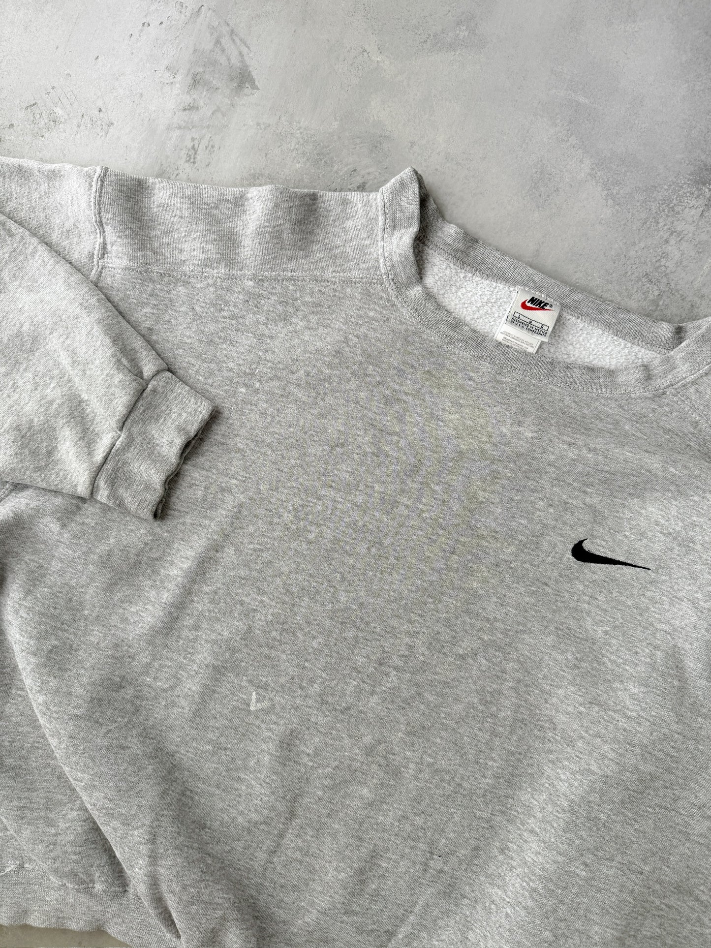 Nike Essential Sweatshirt 90's - Large / XL