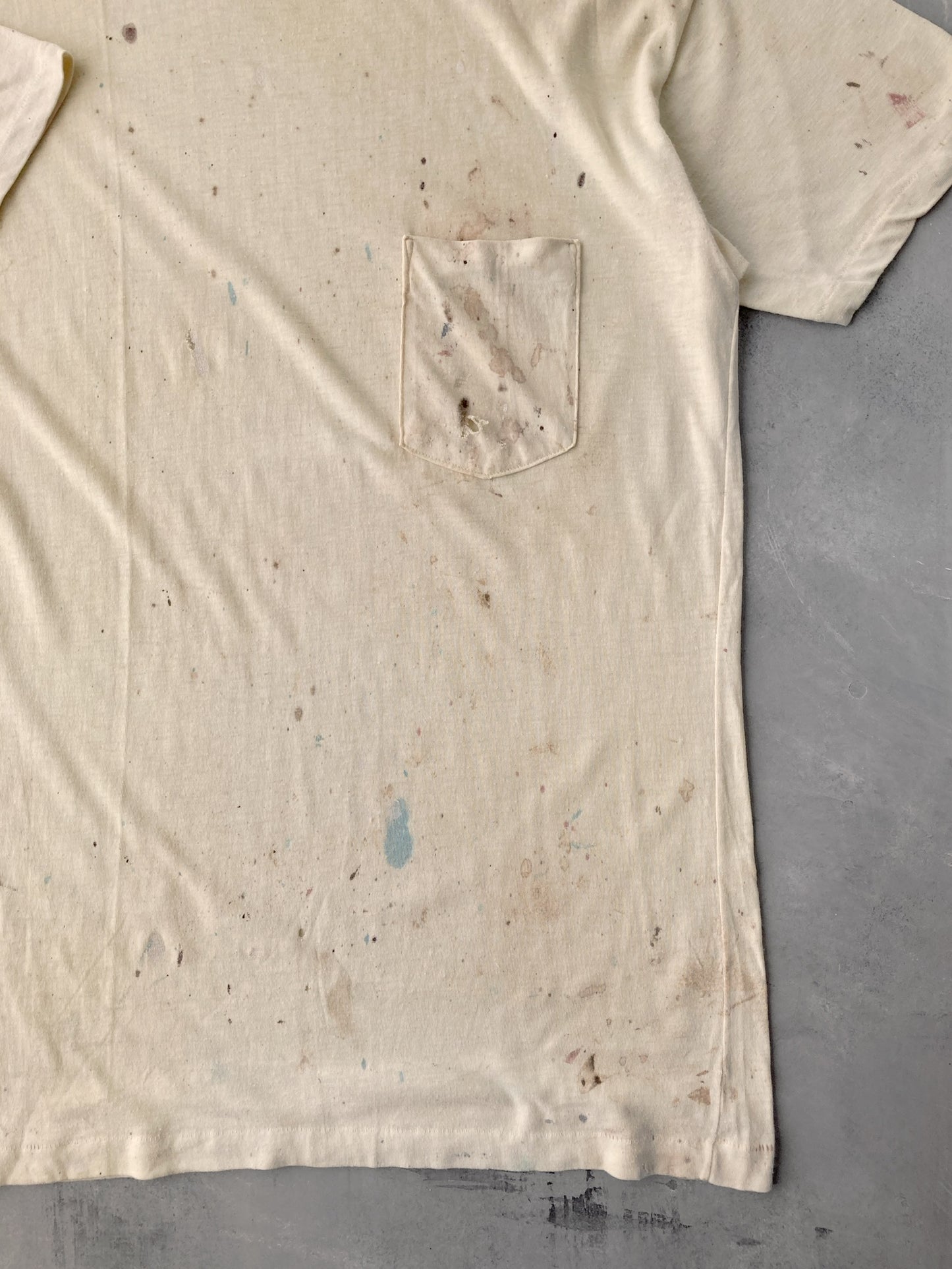 Distressed Yellow Pocket T-Shirt 70's - Medium