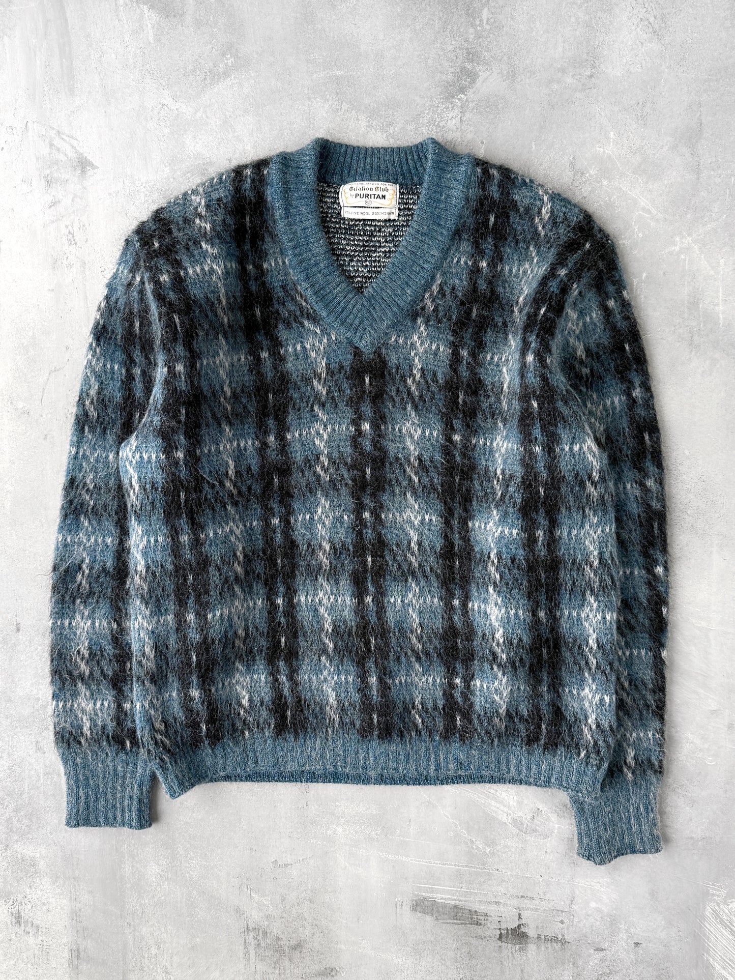Plaid V-Neck Sweater 70's - Medium