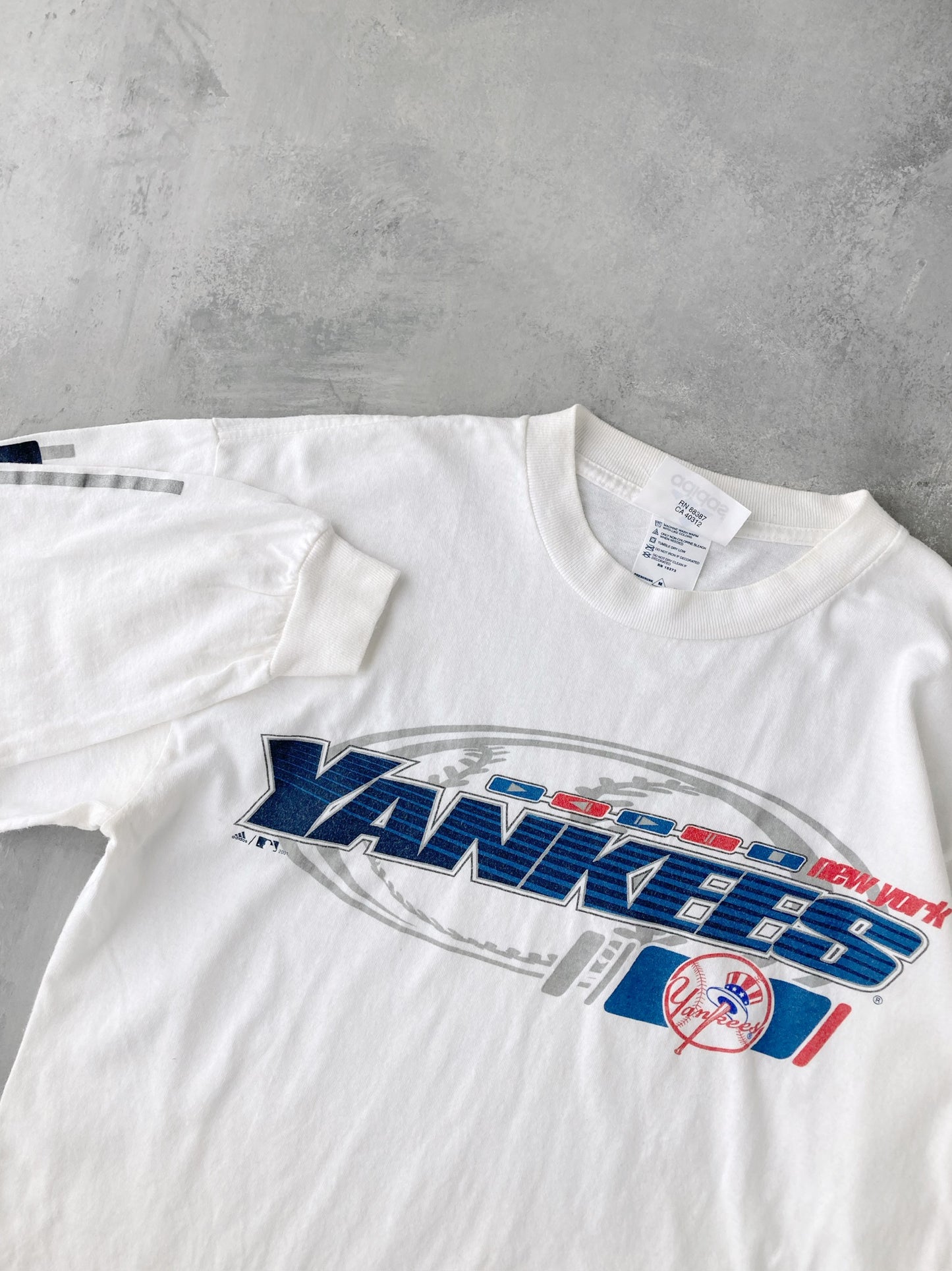 New York Yankees T-Shirt '01 - Medium