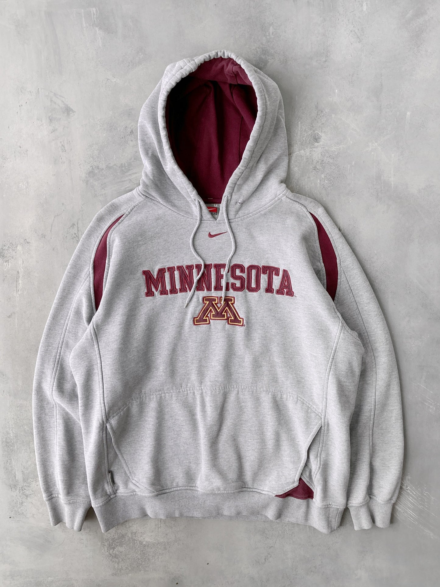 University of Minnesota Nike Hoodie 00's - Medium
