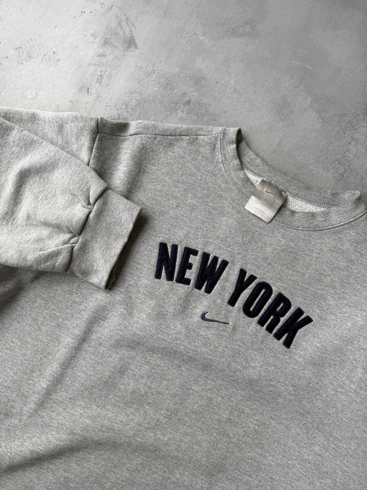 New York Yankees Nike Sweatshirt Y2K - Medium / Large