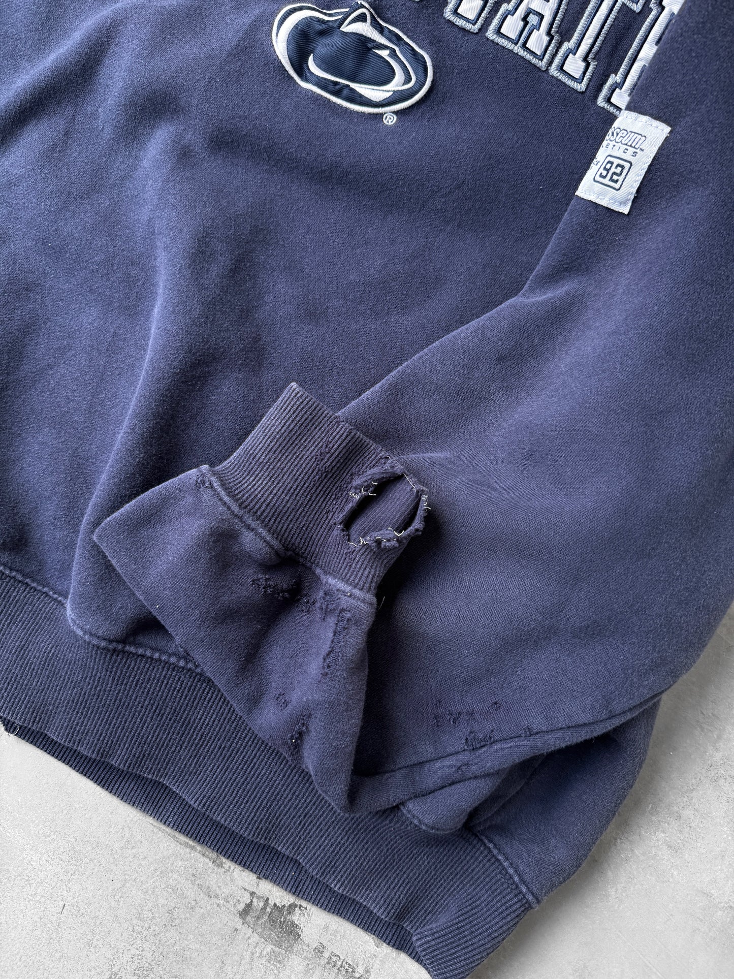 Penn State University Distressed Sweatshirt Y2K - Large