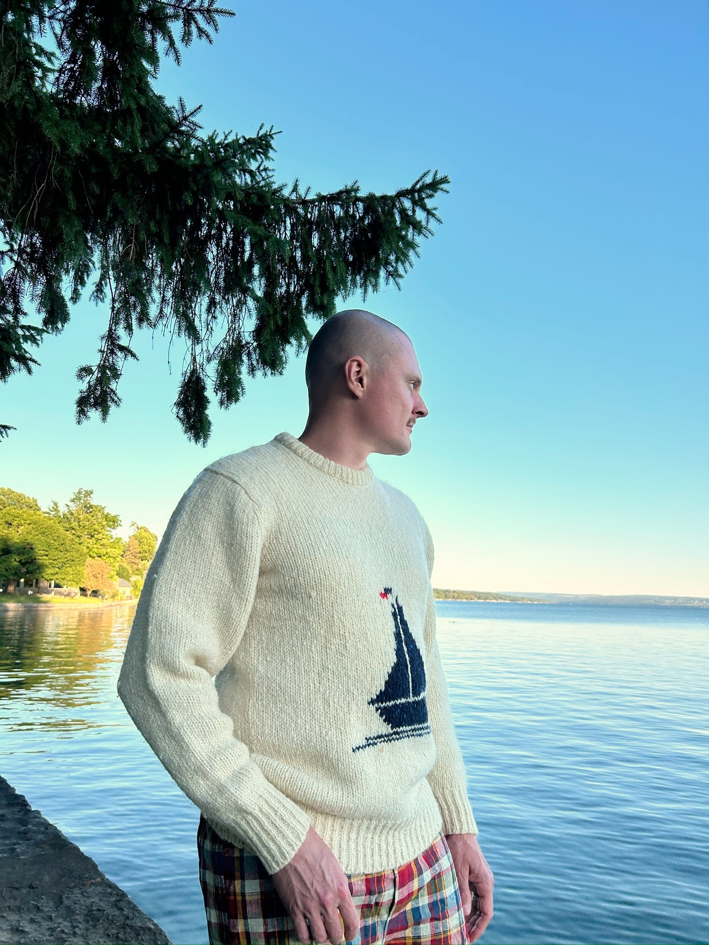 Sailboat Sweater 80's - Medium / Large