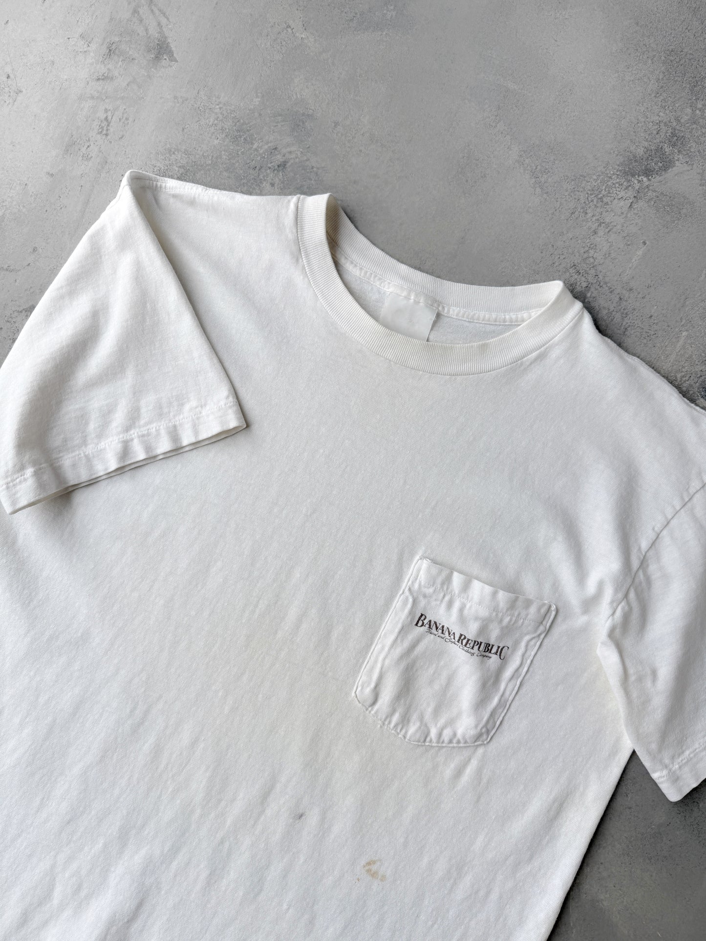 Banana Republic Pocket T-Shirt 90's - Large