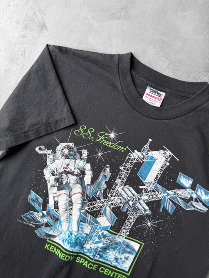 Kennedy Space Center T-Shirt '89 - Medium