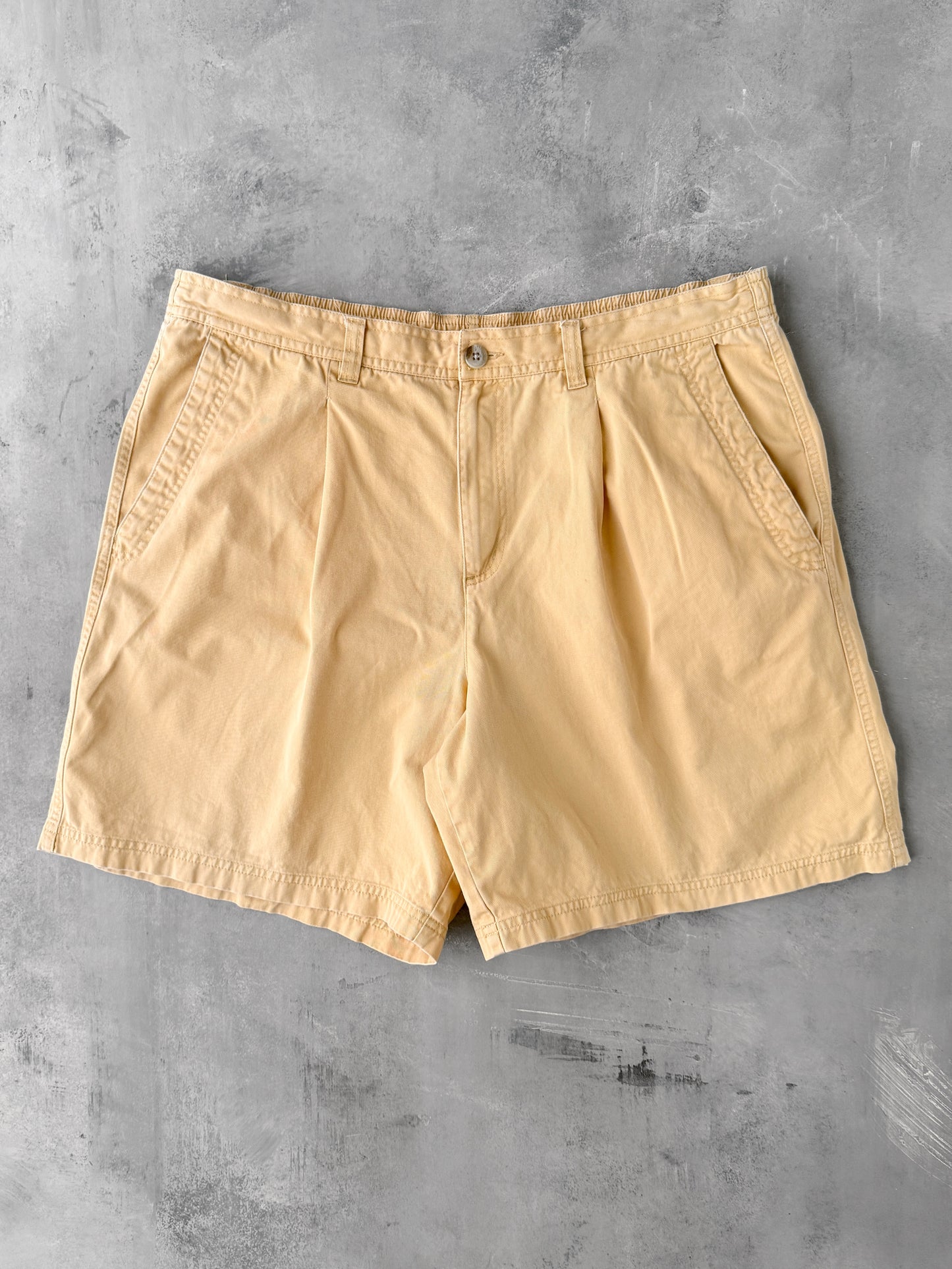 Yellow Pleated Shorts Y2K - Large