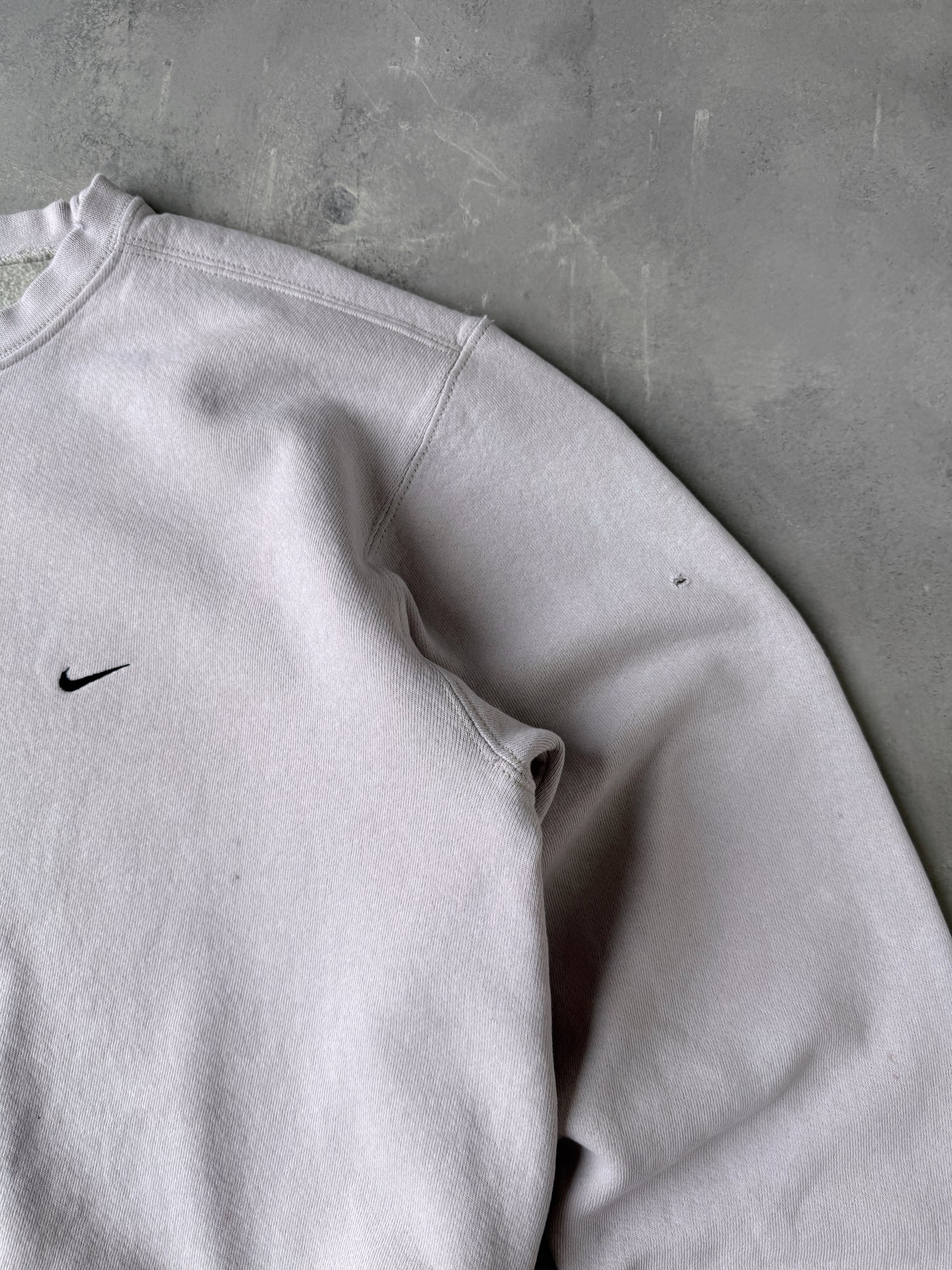 Nike Essental Crewneck Y2K - Large