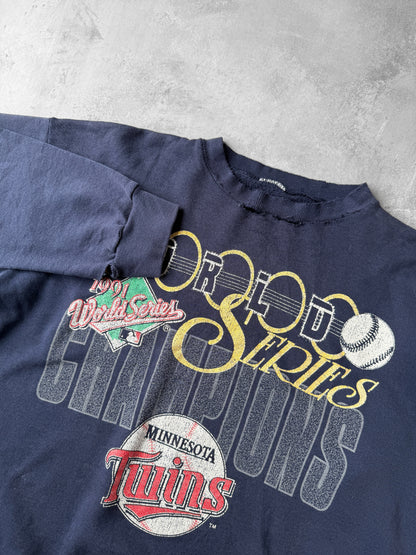 Distressed Minnesota Twins World Series Sweatshirt '91 - Large