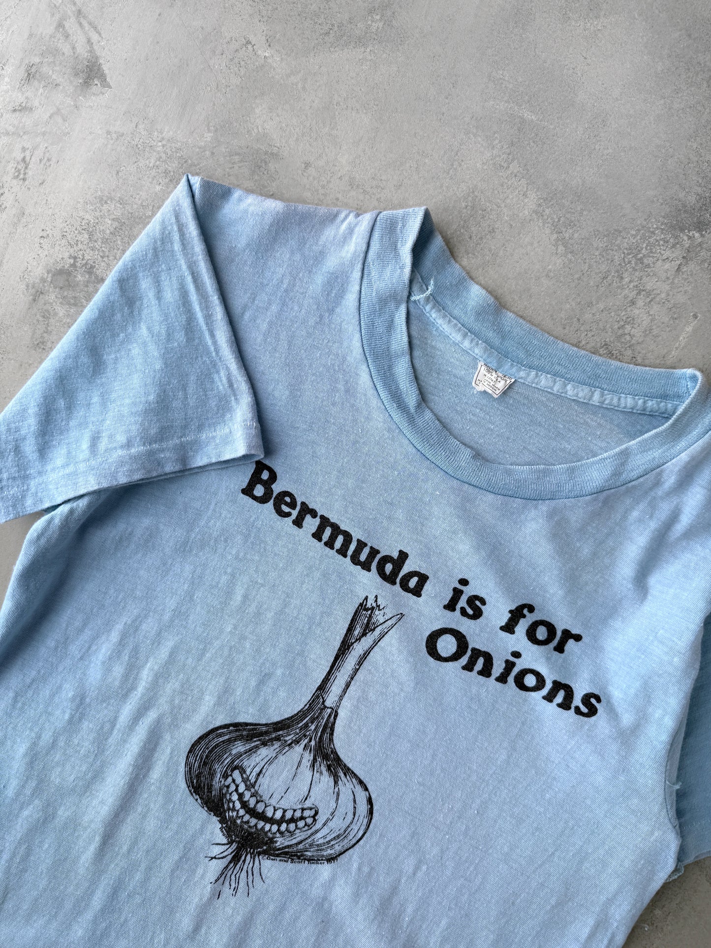Bermuda is for Onions T-Shirt '77 - Small