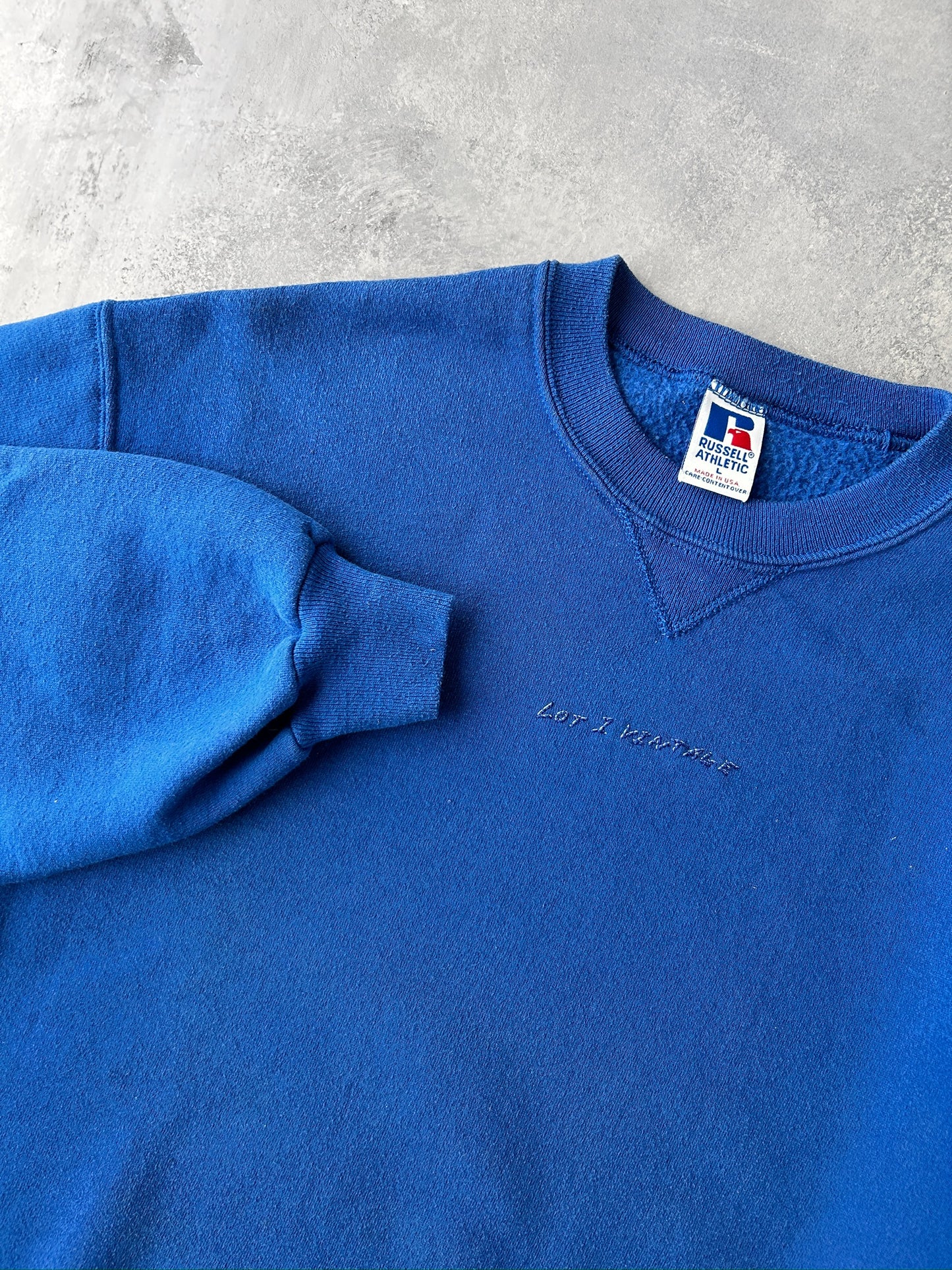 Lot 1 Vintage Sweatshirt - Medium