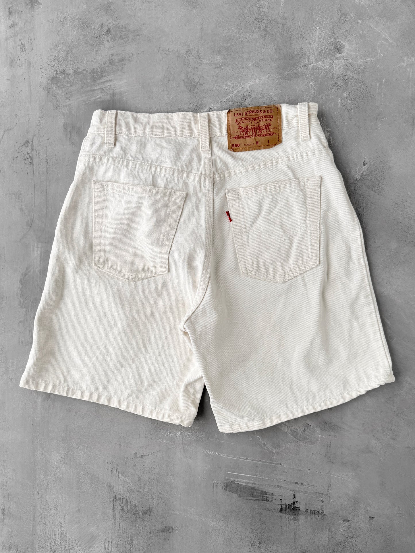 Levi's 550 White Jean Shorts 90's - Size 2-4