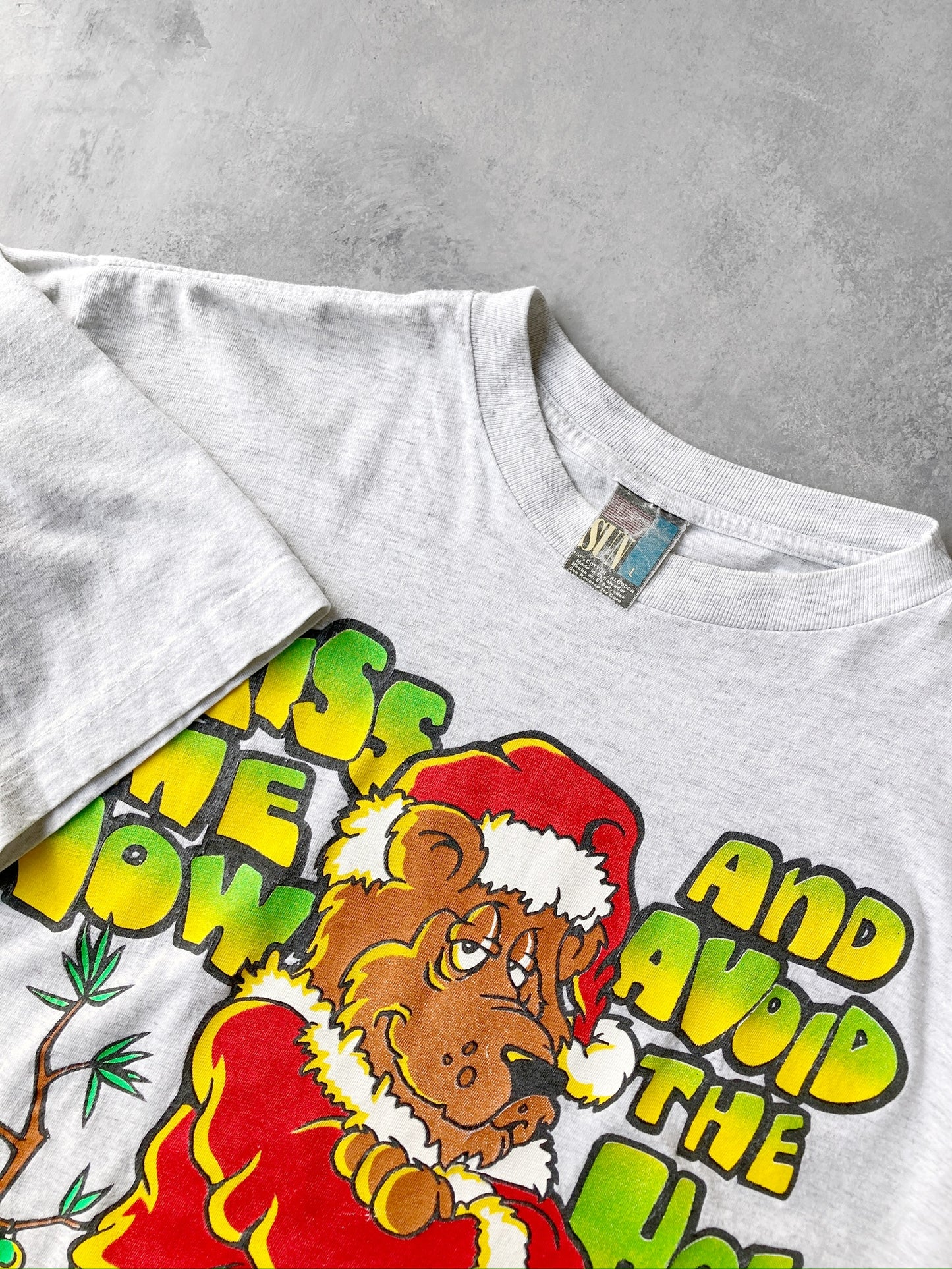 Christmas Humor T-Shirt 90's - Large