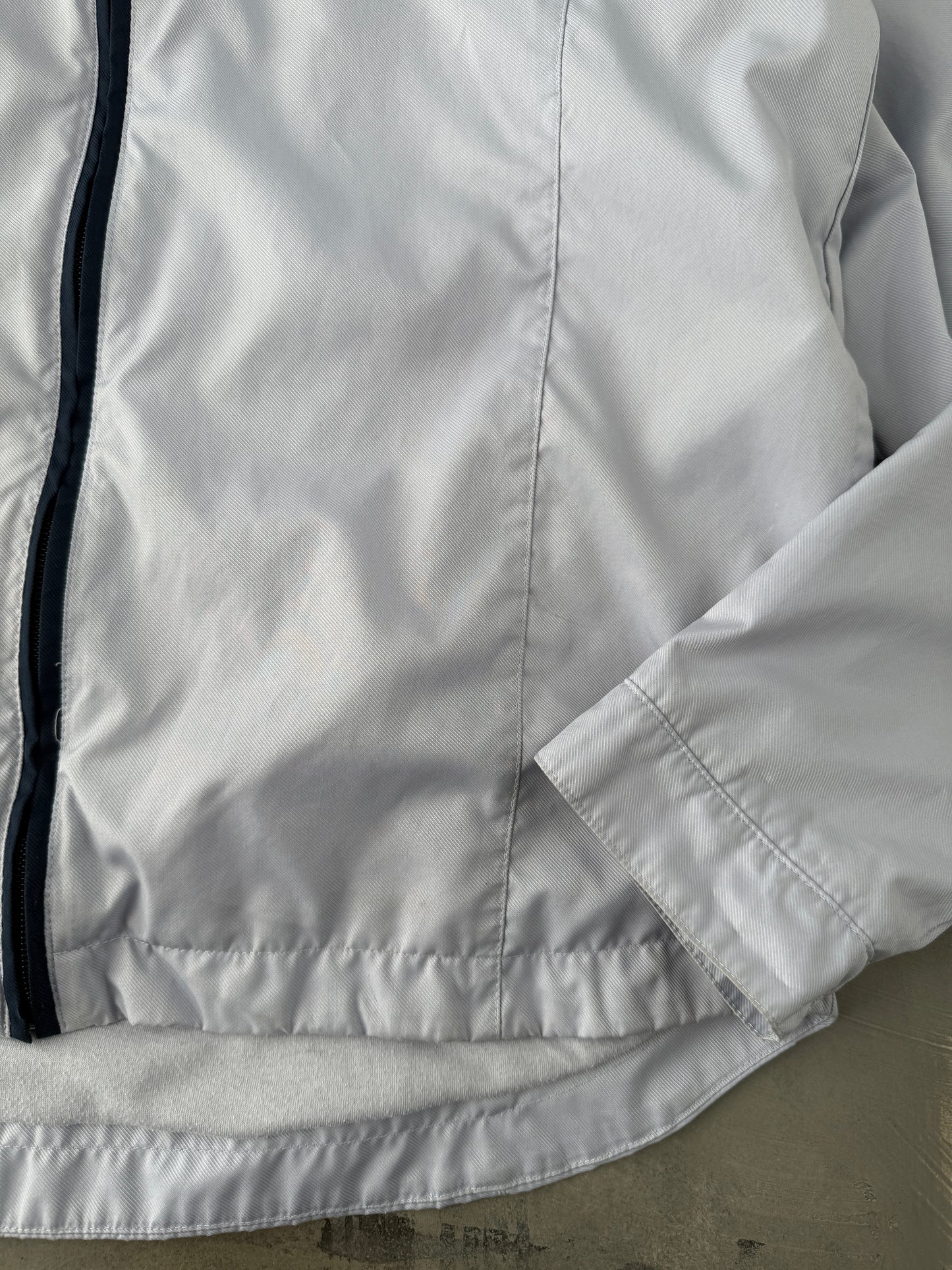 Silver Nike Jacket Y2K - Medium/Large