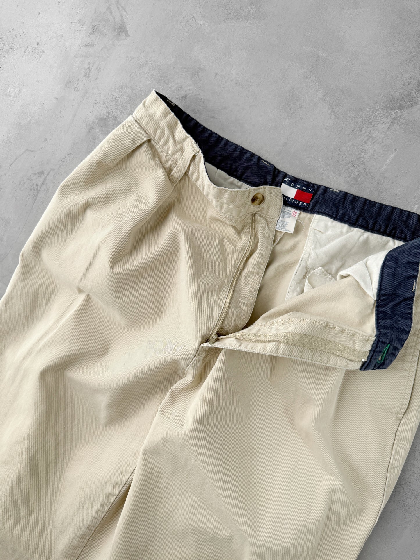 Tommy Hilfiger Pleated Khaki Pants 90's - 33x32