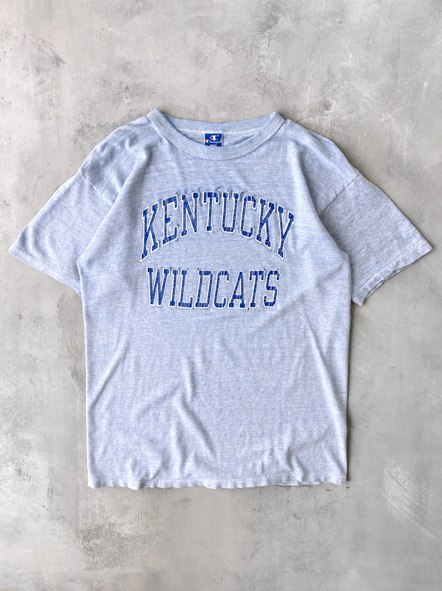 Thrashed Kentucky Wildcats T-Shirt 90's - Large