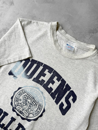 Distressed Queen's College T-Shirt 90's - Medium