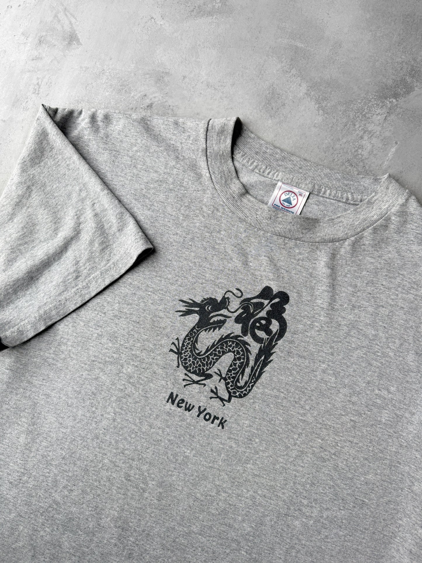 New York with Dragon T-Shirt Y2K - XL