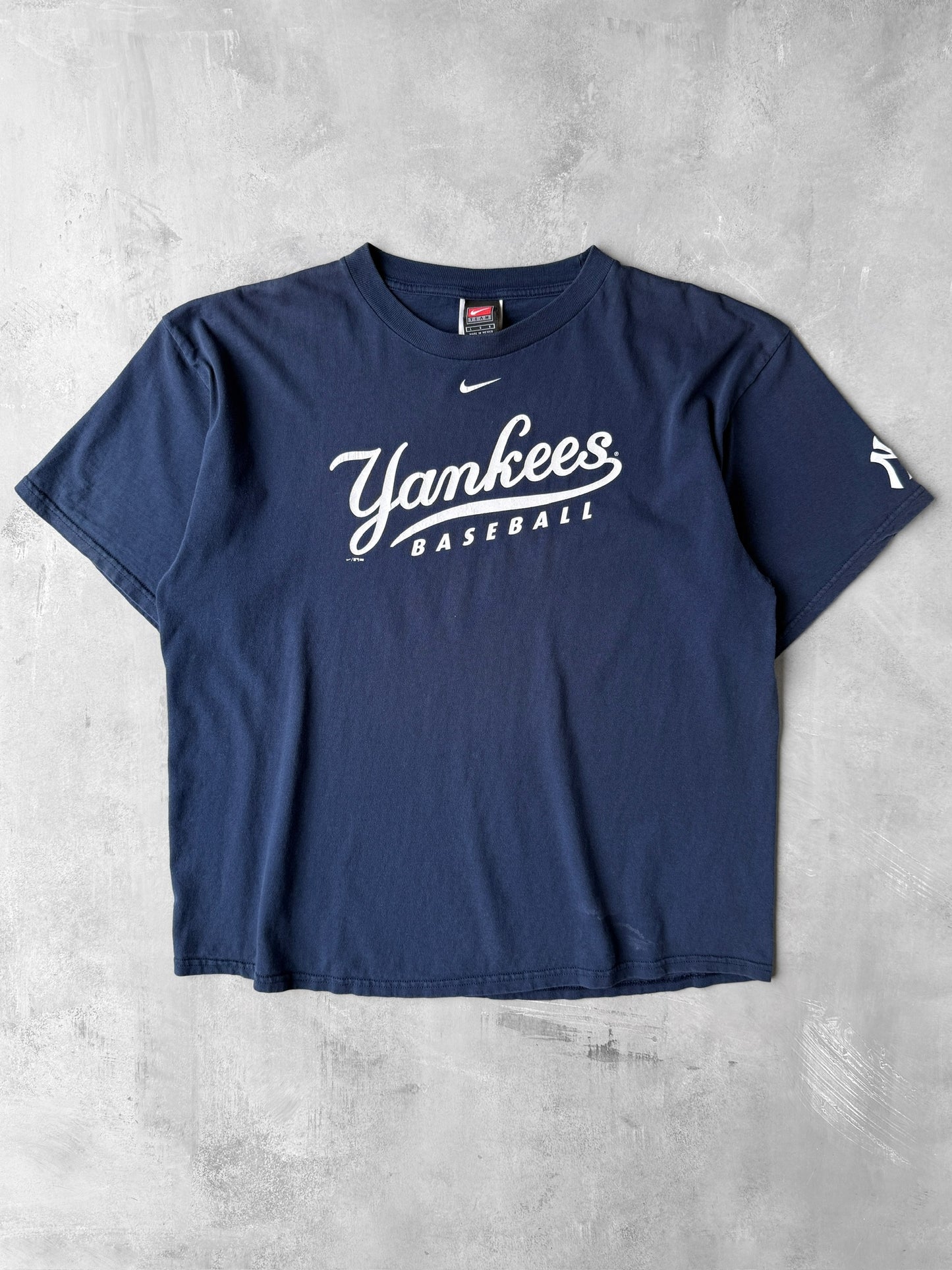 New York Yankees Nike T-Shirt '02 - Large
