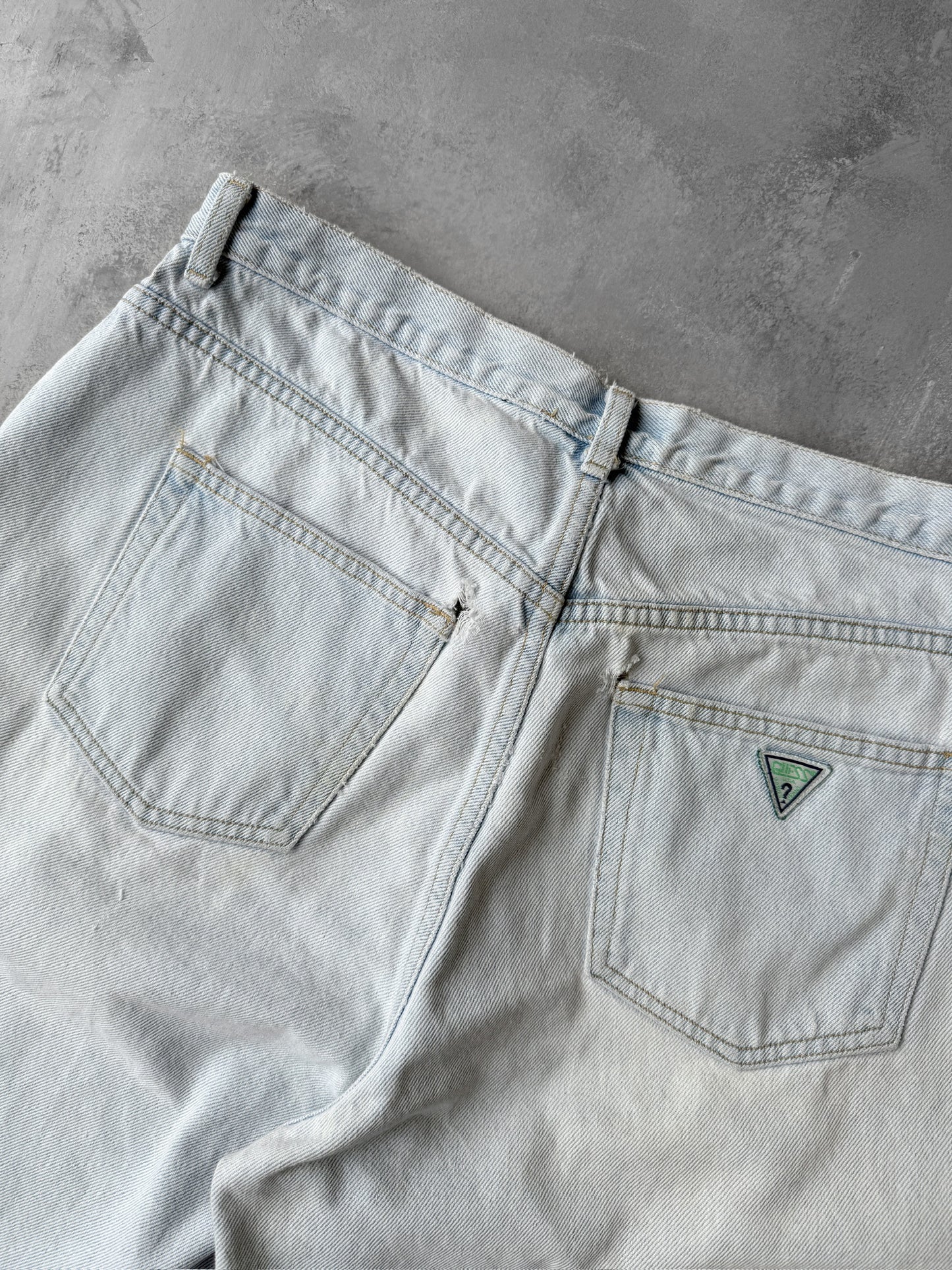 Guess Light Wash Jean Shorts 90's - Size 38