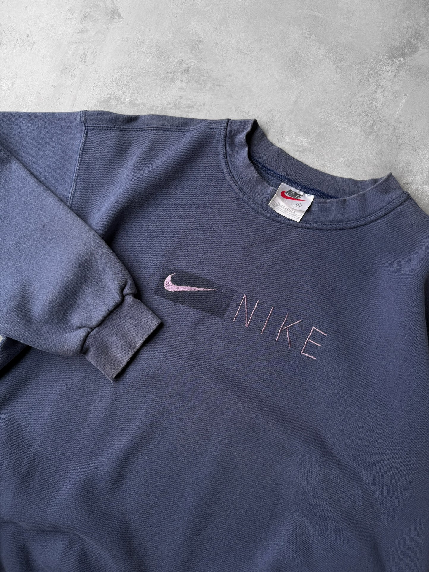 Nike Sweatshirt 90's - Medium