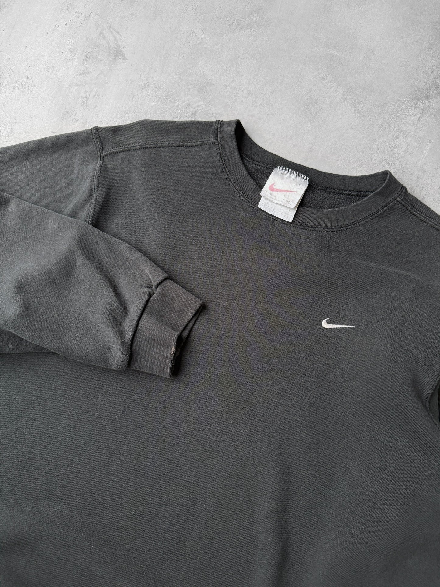 Black Nike Essential Crewneck 90's - Medium