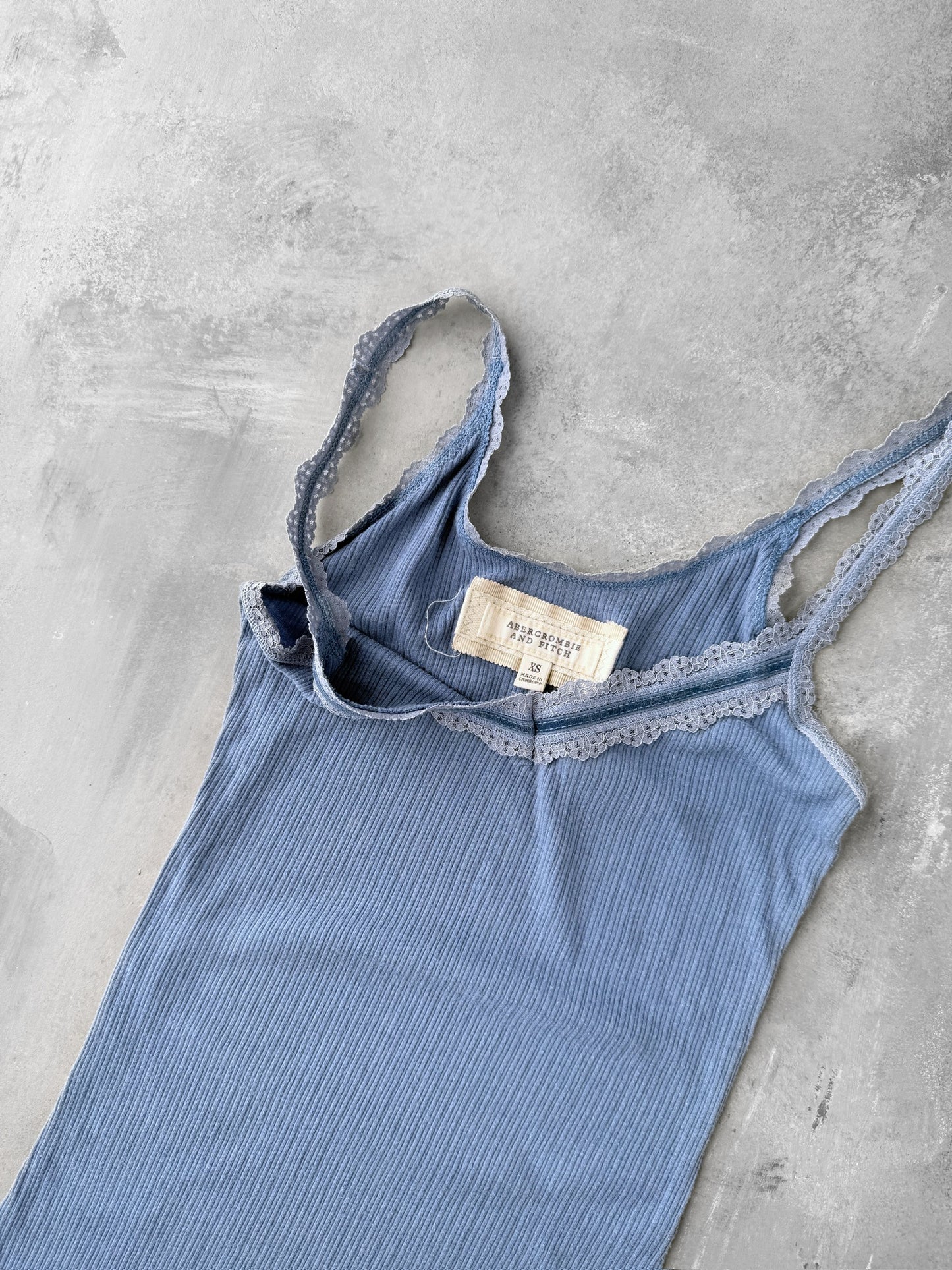 Abercrombie & Fitch Lace Trim Camisole 00's - XS