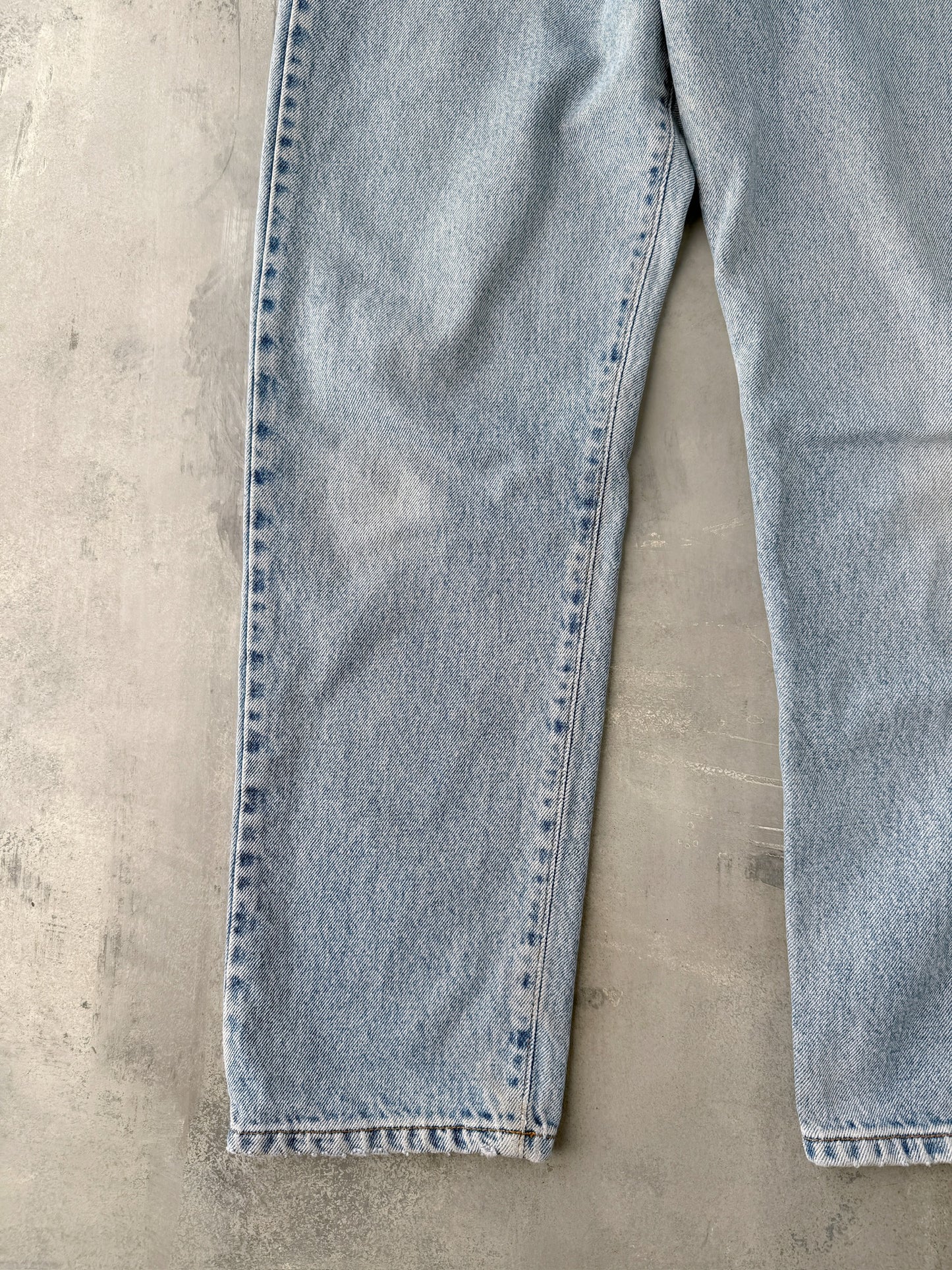 Calvin Klein Relaxed Straight Leg Jeans 90's - Size 4-6