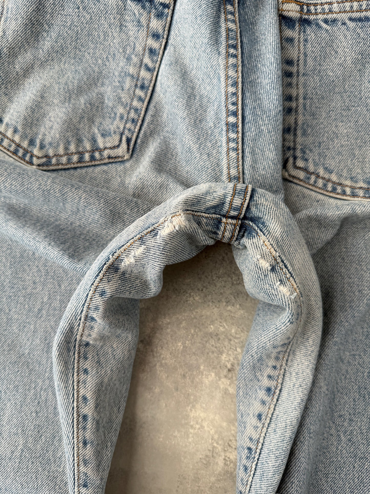 Calvin Klein Relaxed Straight Leg Jeans 90's - Size 4-6