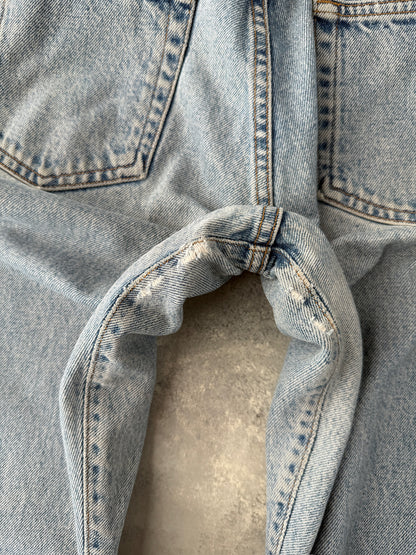 Calvin Klein Relaxed Straight Leg Jeans 90's - Size 4-6