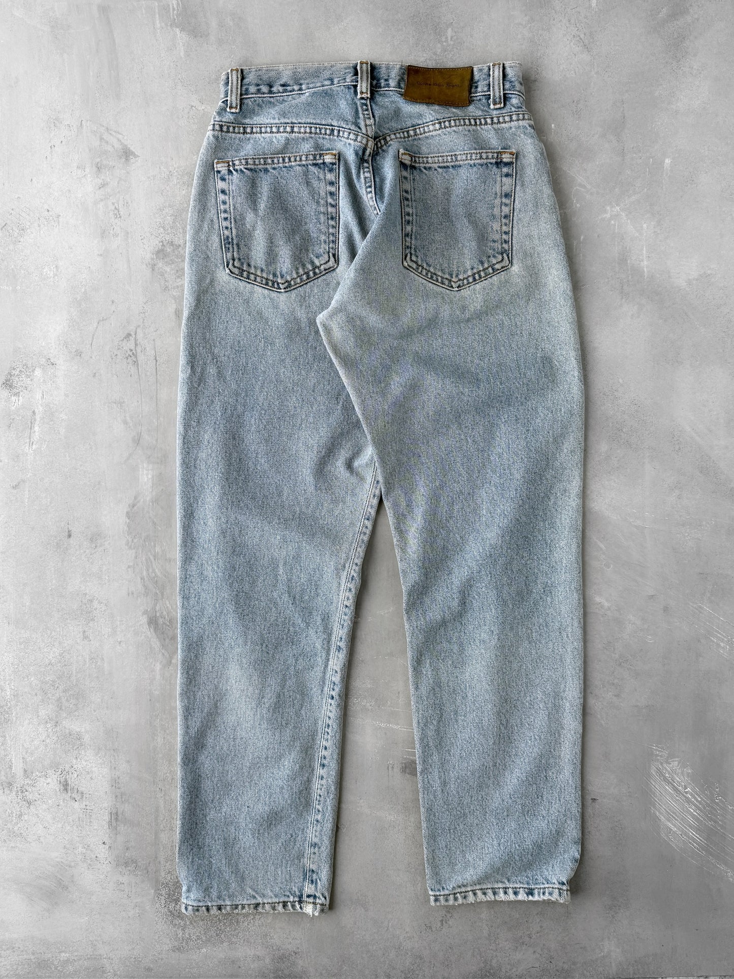 Calvin Klein Relaxed Straight Leg Jeans 90's - Size 4-6