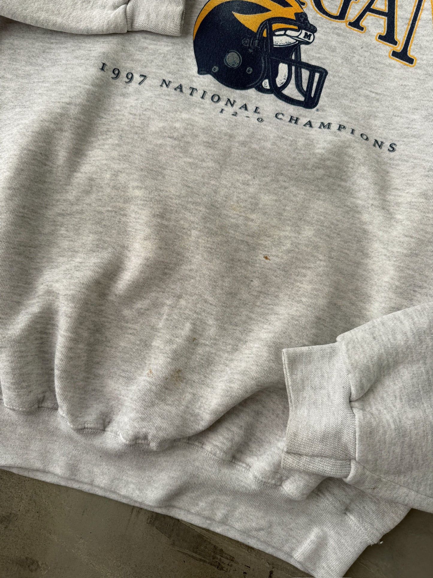 University of Michigan Sweatshirt '97 - Medium