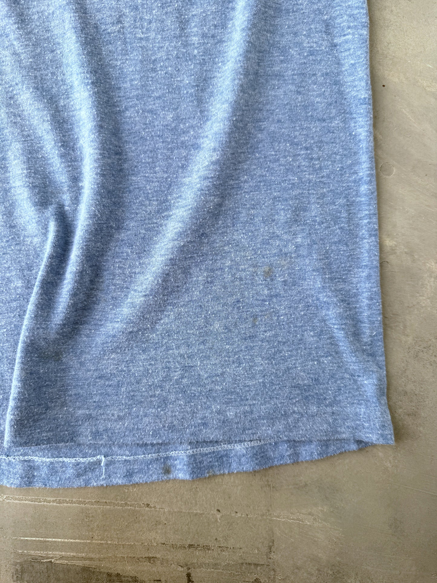 Heather Blue Pocket T-Shirt 80's - Large
