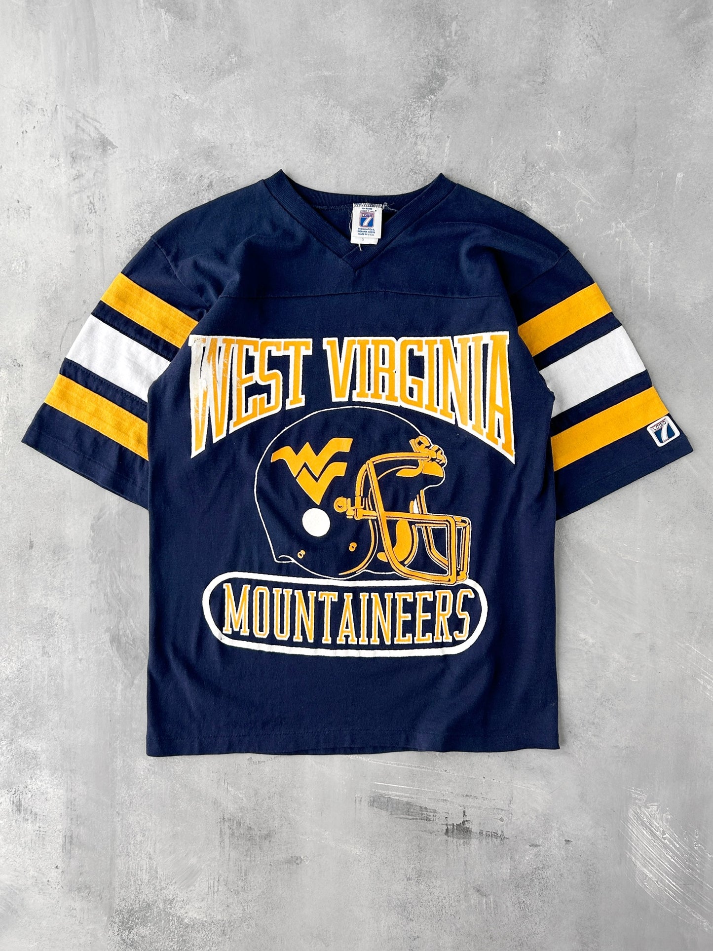 West Virginia Mountaineers T-Shirt 90's - Small