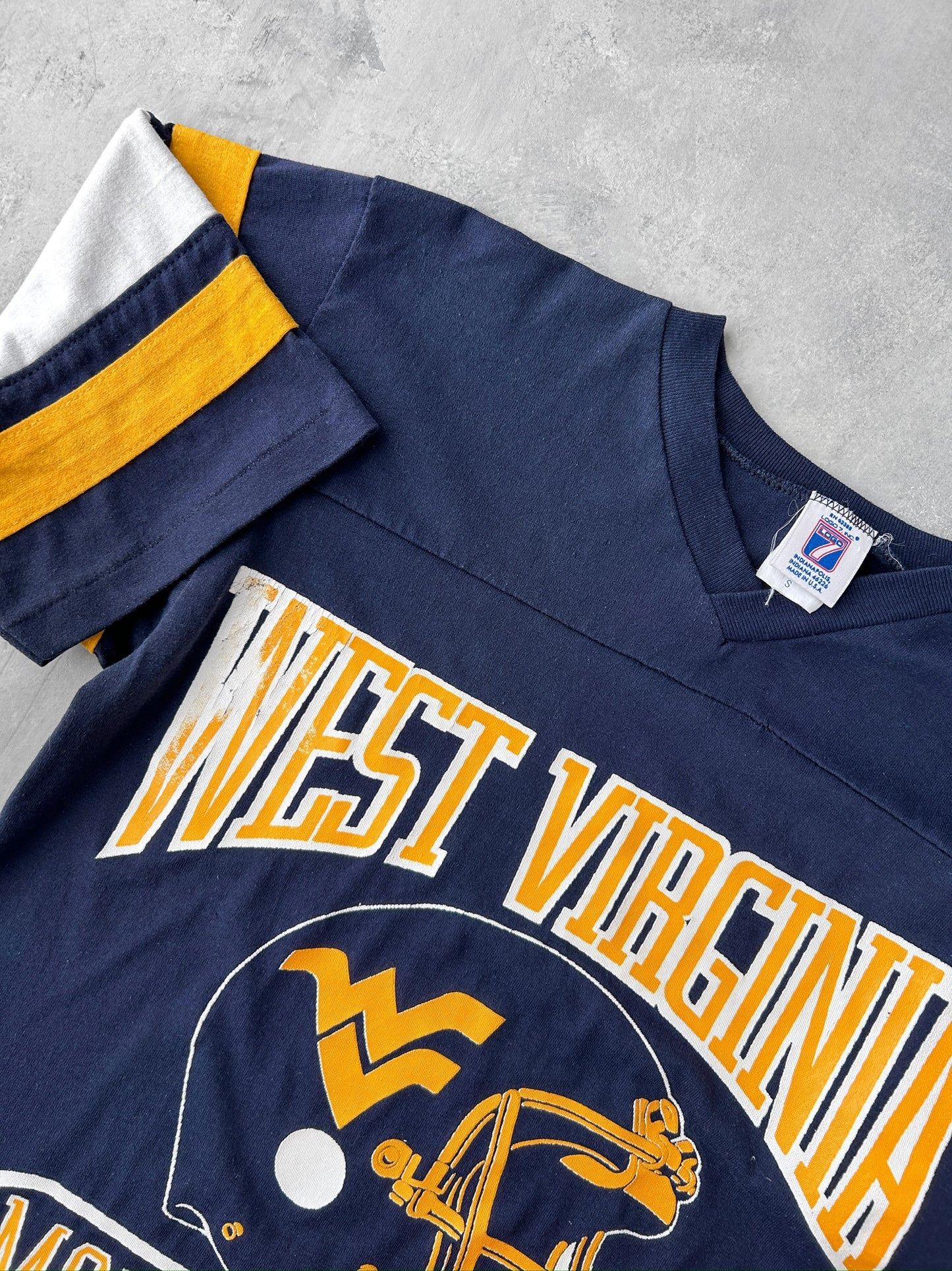 West Virginia Mountaineers T-Shirt 90's - Small