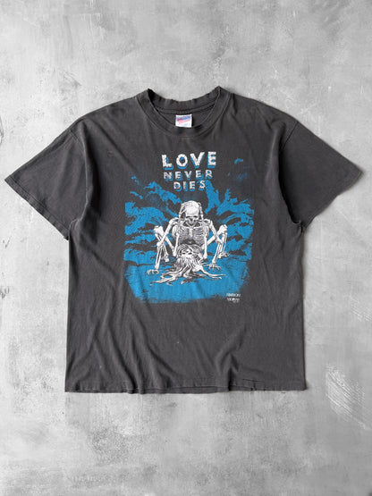 Love Never Dies T-Shirt '91 - XL