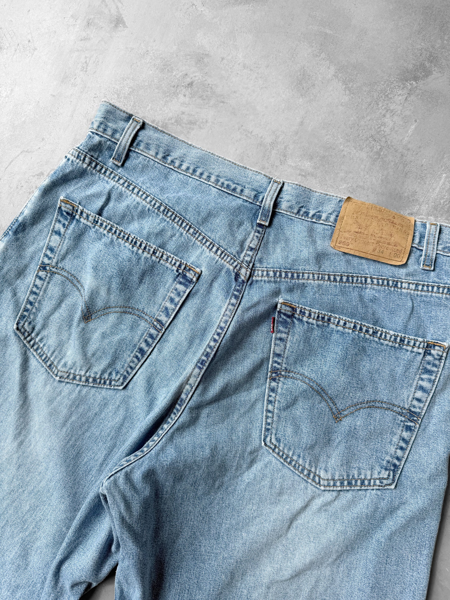 Levi's Jean Shorts '01 - Size 34