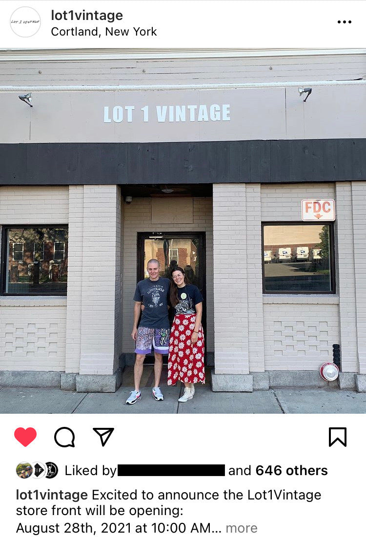 About Us Lot 1 Vintage About Us Lot 1 Vintage