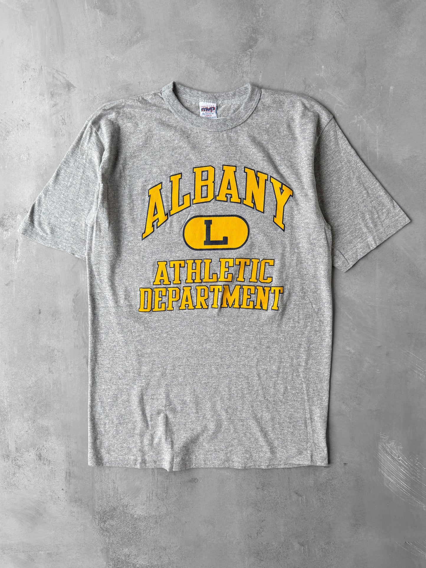 University At Albany Athletics T-Shirt 90's - Large