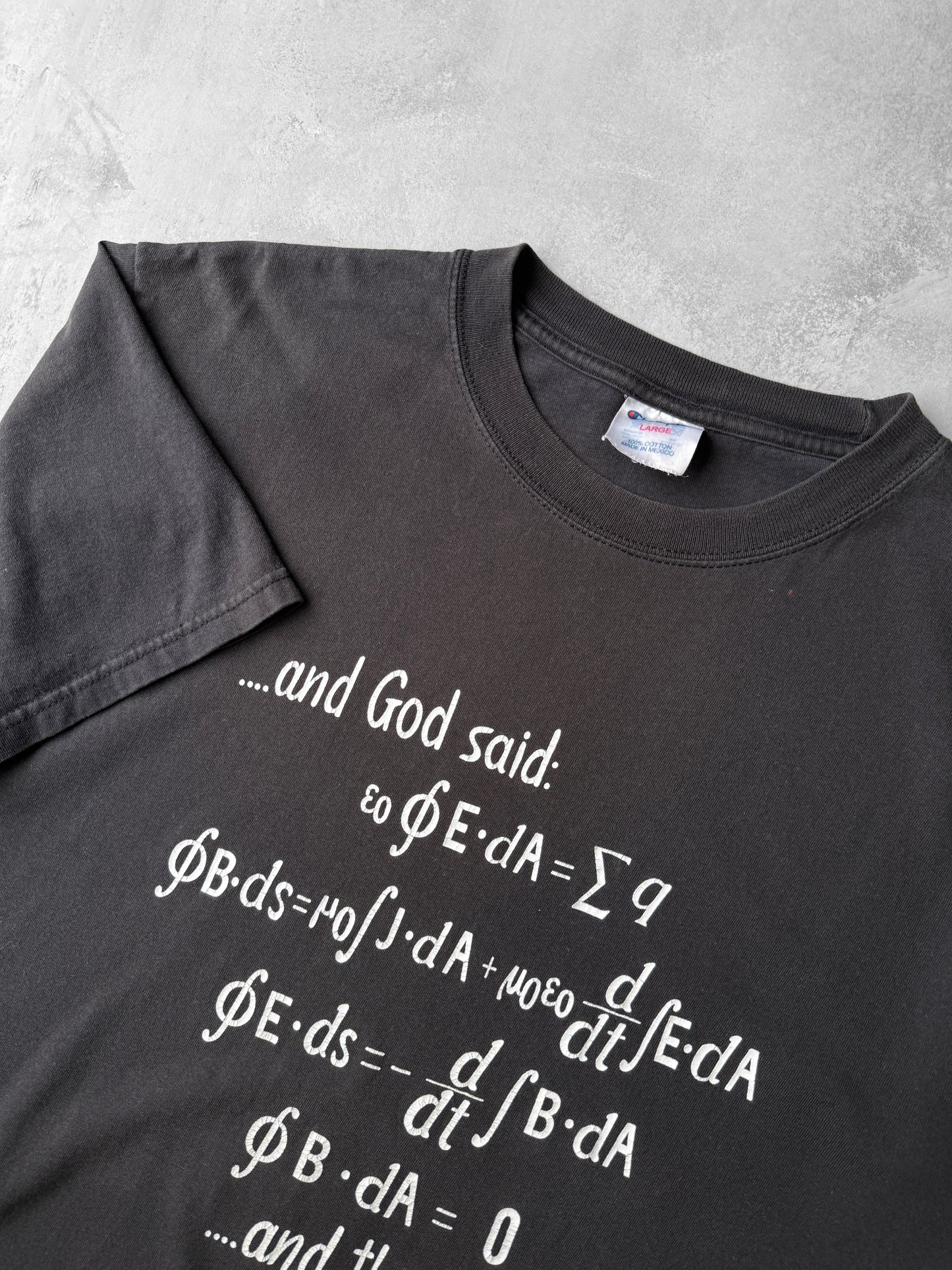 Physics T-Shirt Y2K - Large