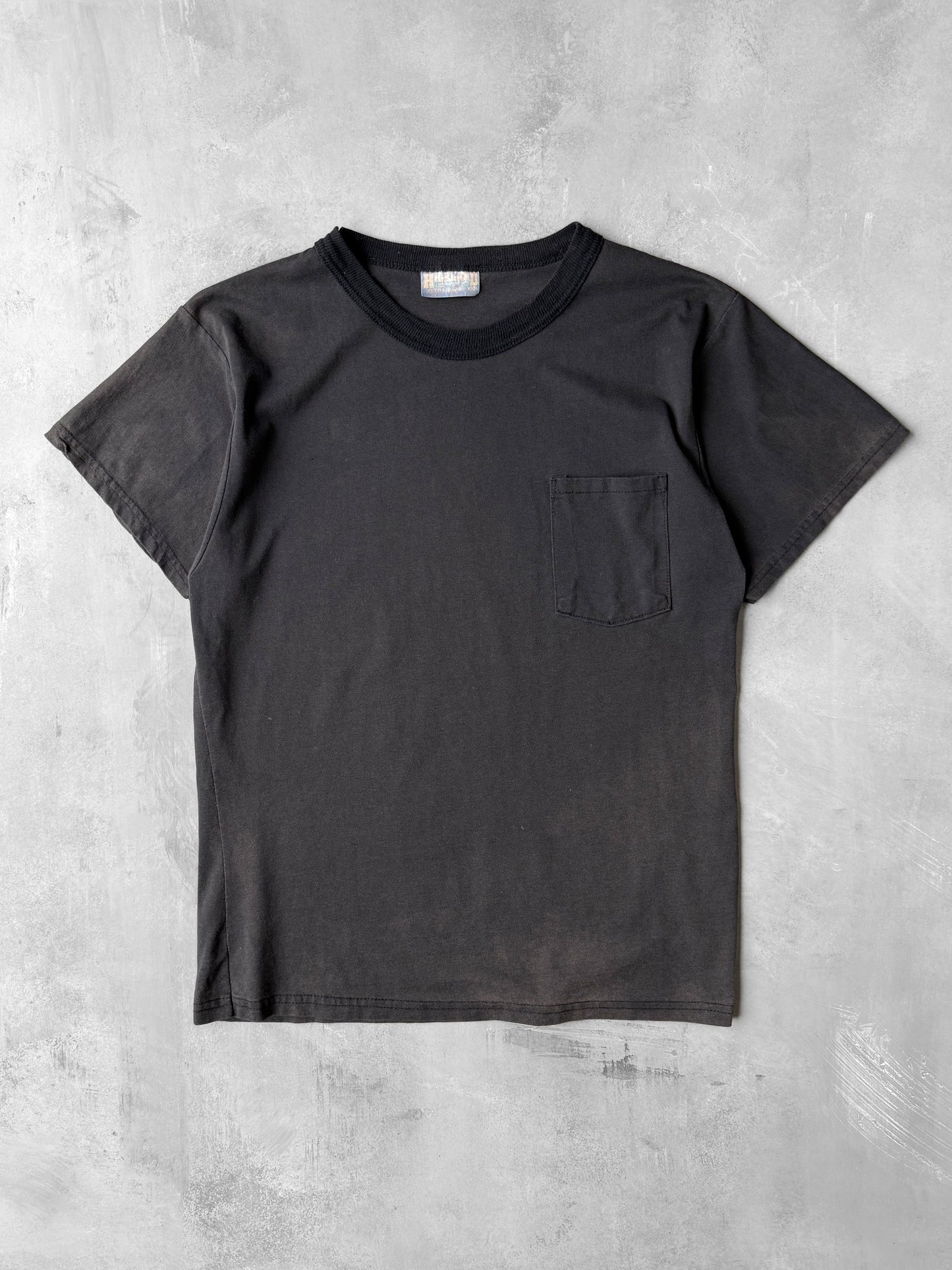 Faded Two-Tone Black Pocket T-Shirt 90's - Large