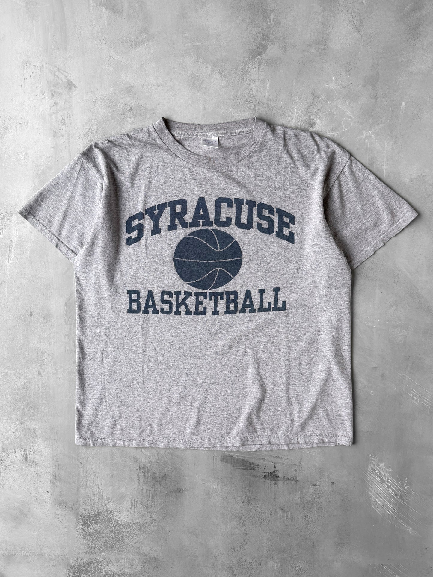 Syracuse University Basketball T-Shirt Y2K - Medium / Large