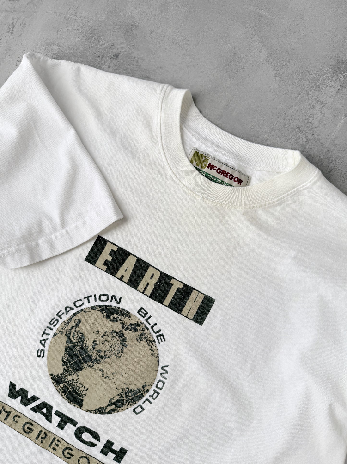 Earth Watch T-Shirt Y2K - Large