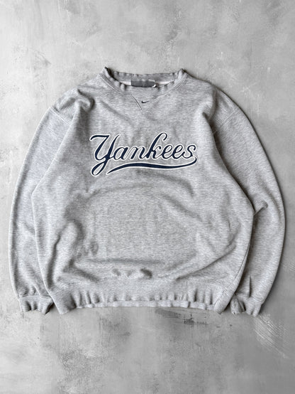 Distressed Nike New York Yankees Sweatshirt Y2K - XL